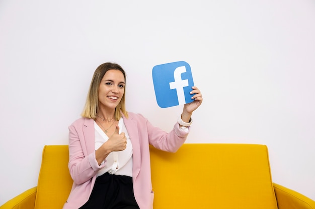 Cómo Volver a Ser Administrador de una Página en Facebook