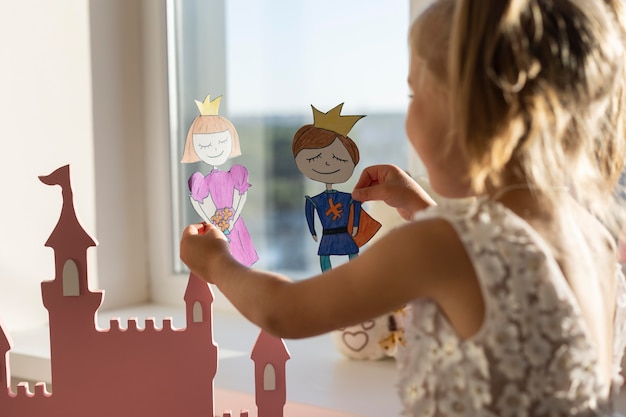 Encuentra a Marta, un Príncipe para Tres Princesas en Twitter