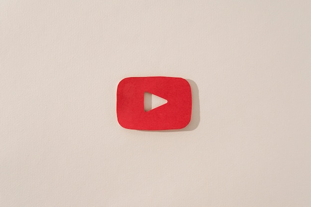 Los secretos detrás de los banners de YouTube: cómo crear una plantilla que cautiva a tu audiencia