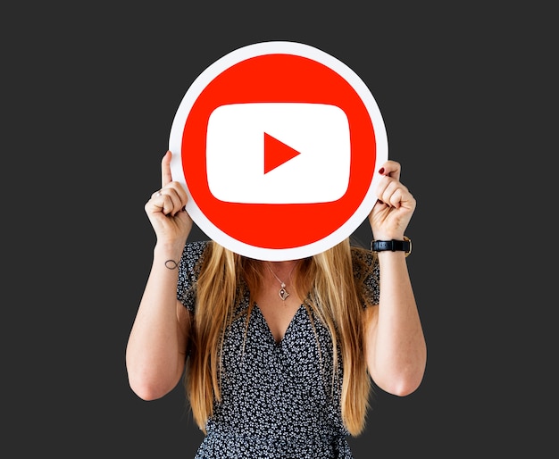 ¡Conviértete en el rey del YouTube! Descubre cómo promocionarte como un pro y dejar a todos con la boca abierta (y sin palabras)